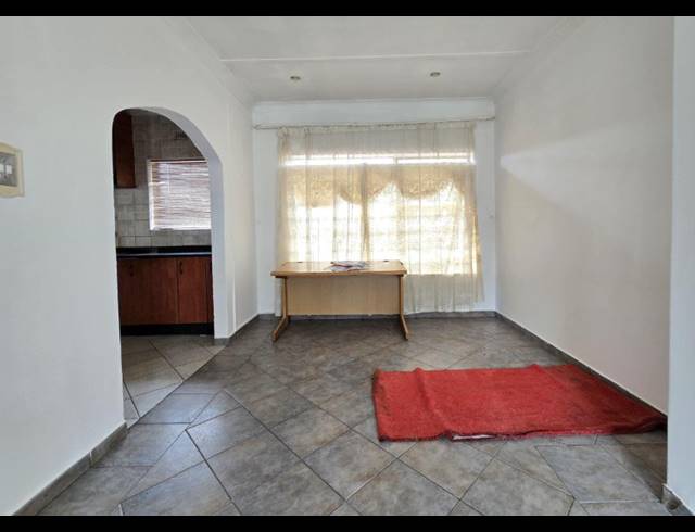 3 BEDROOM FREEHOLD FOR SALE IN RIDGEWAY